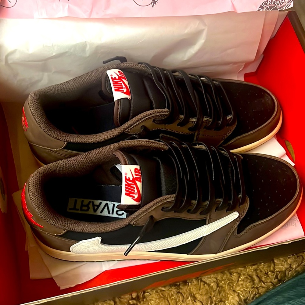 Air Jordan 1 OG dark Mocha Size 10 Nike brand New